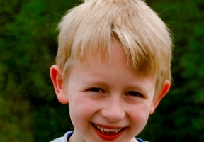 Tuomas digging his feet into the sand/mud.