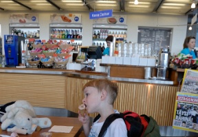 Antti also eating his ice cream at the airport