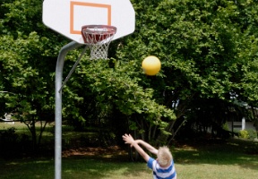 Tuomas practicing basketball