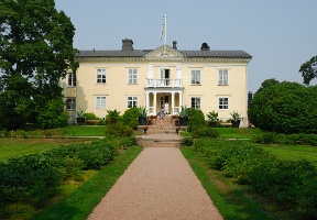 The "new" main building, built in the 1700s
