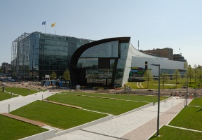 Next to the concert hall is Kiasma, the museum of modern art.