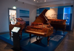 At the "Made in Helsinki" exhibit, which displayed crafts and designs from Helsinki from 1700 to 2012. Here is a piano made by one of eight piano manufacturers in Helsinki in the 19th century.