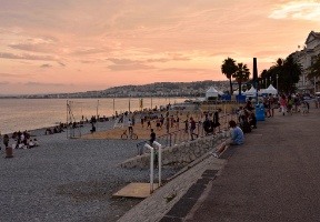The beach and Promenade des Anglais