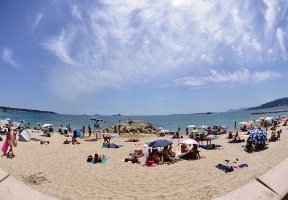 The beaches in Juan Le Pins are nice and sandy, not the rocky kind that are in, e.g., Nice.